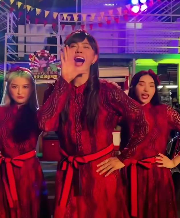 多人运动半夜约p的罗志祥泰国性转出道失败！养经纪人2孩还立遗嘱